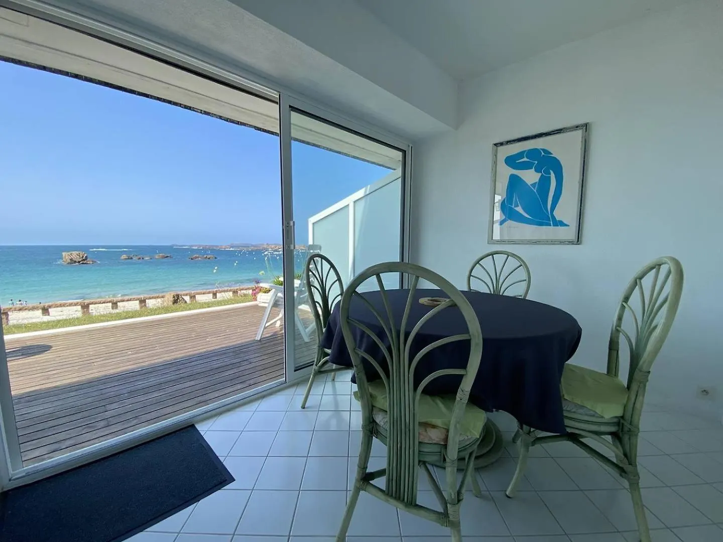 Appartement Vue Sur Mer Avec Terrasse, Plage Greve Blanche Tregastel - Ref 791 0*,  France